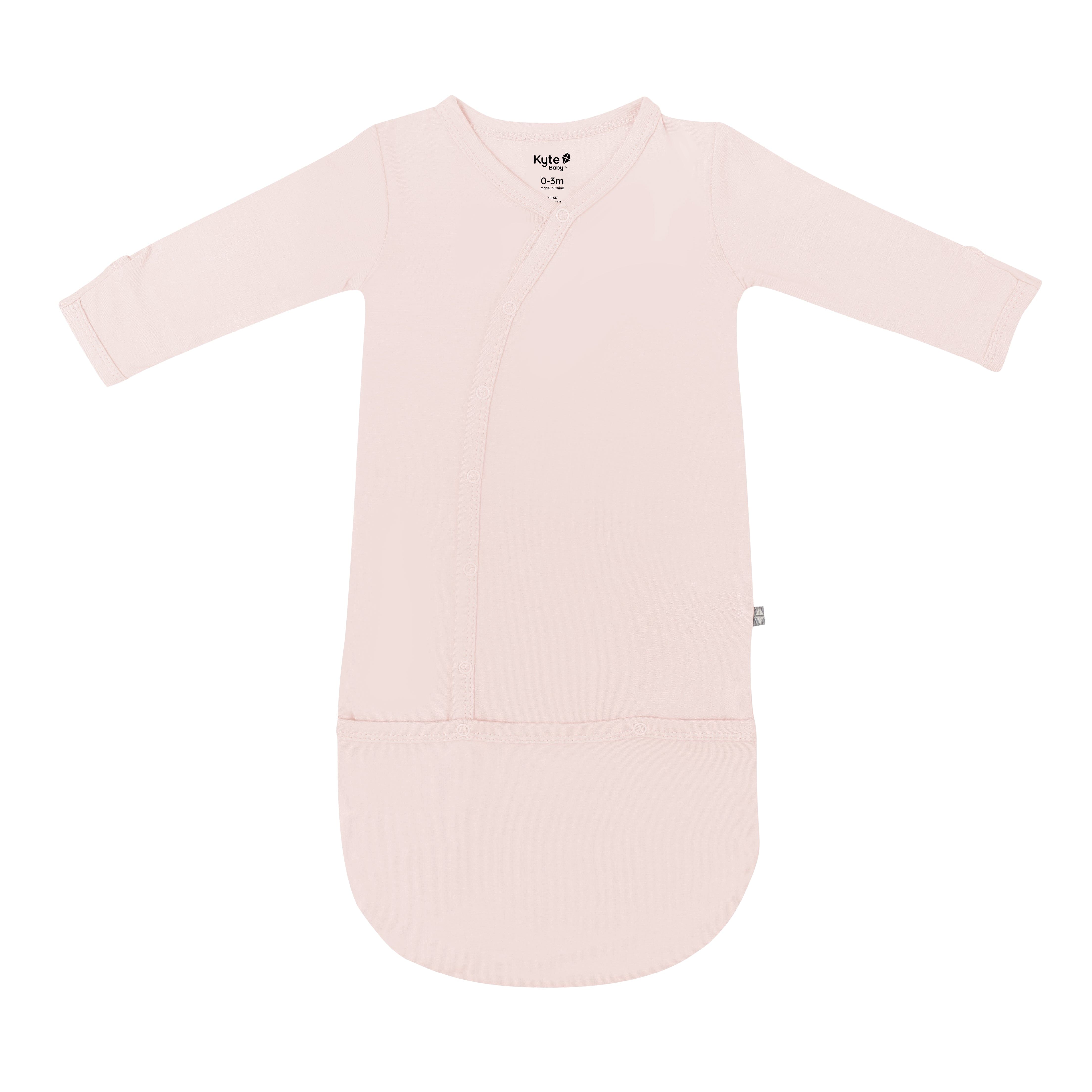 Flat lay of Kyte Baby Bundler in Blush