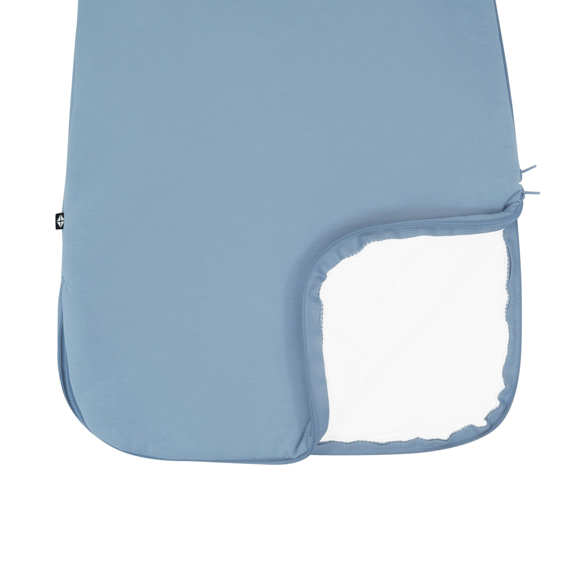 Dual zipper on the 2.5 Sleep Bag in Slate