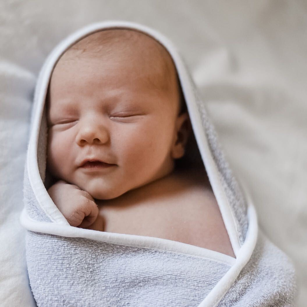 When and How to Give Your Newborn A Bath