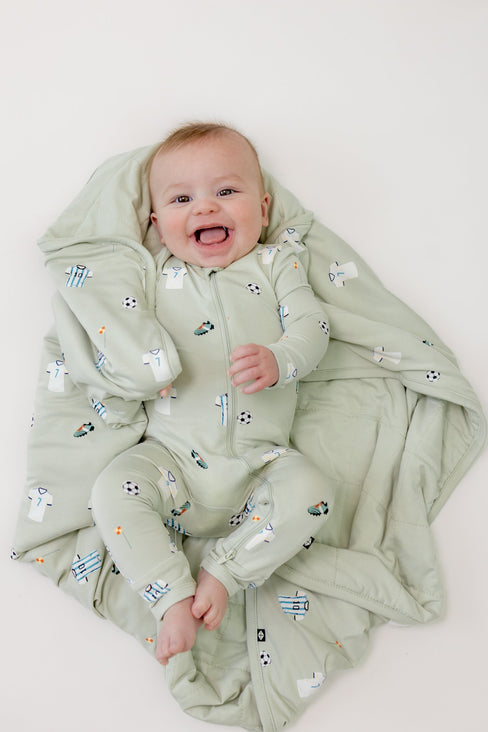 personalized baby blankets with custom name embroidery from Kyte Baby