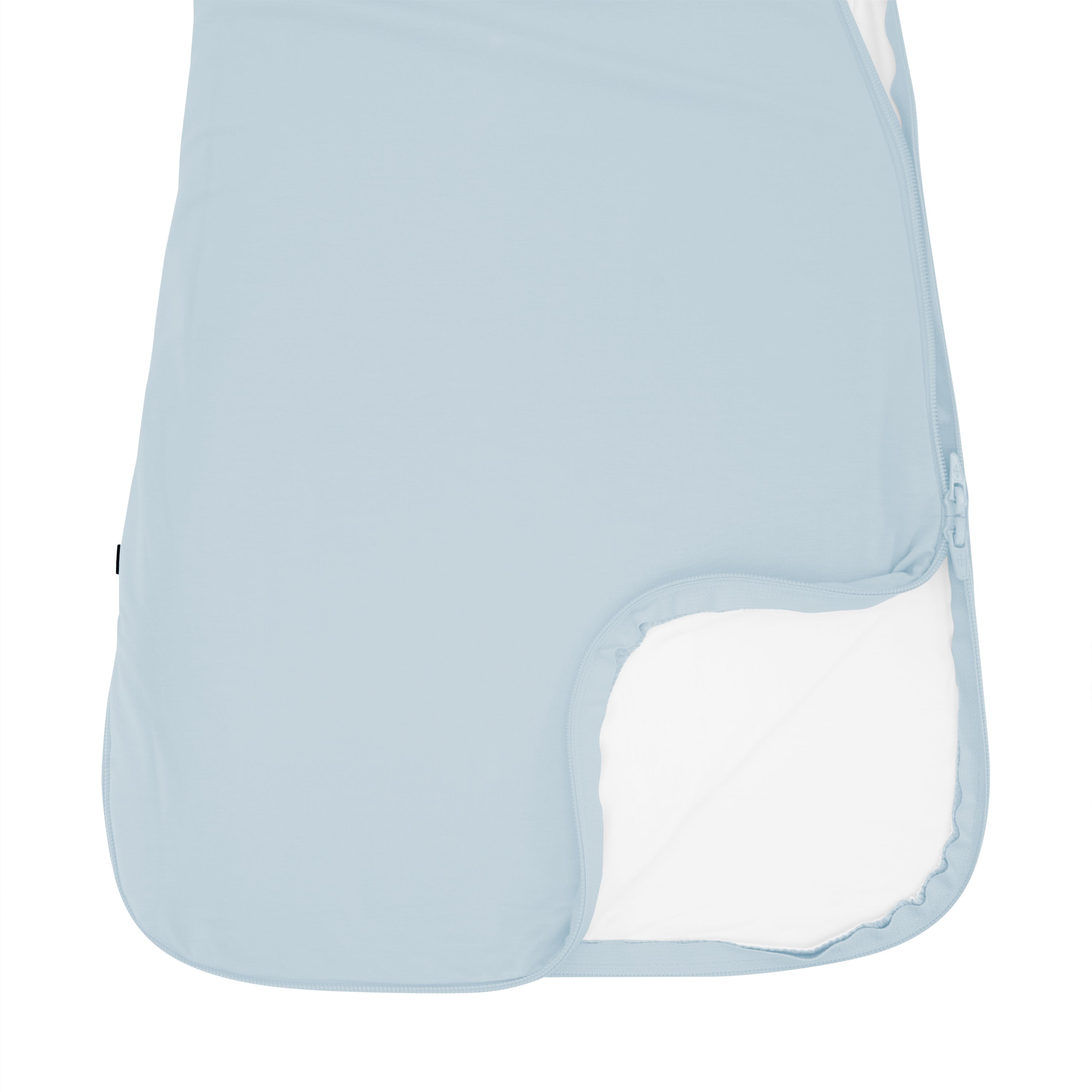 Close up of  unzipped dual zipper on Kyte Baby Sleep Bag in 0.5 TOG