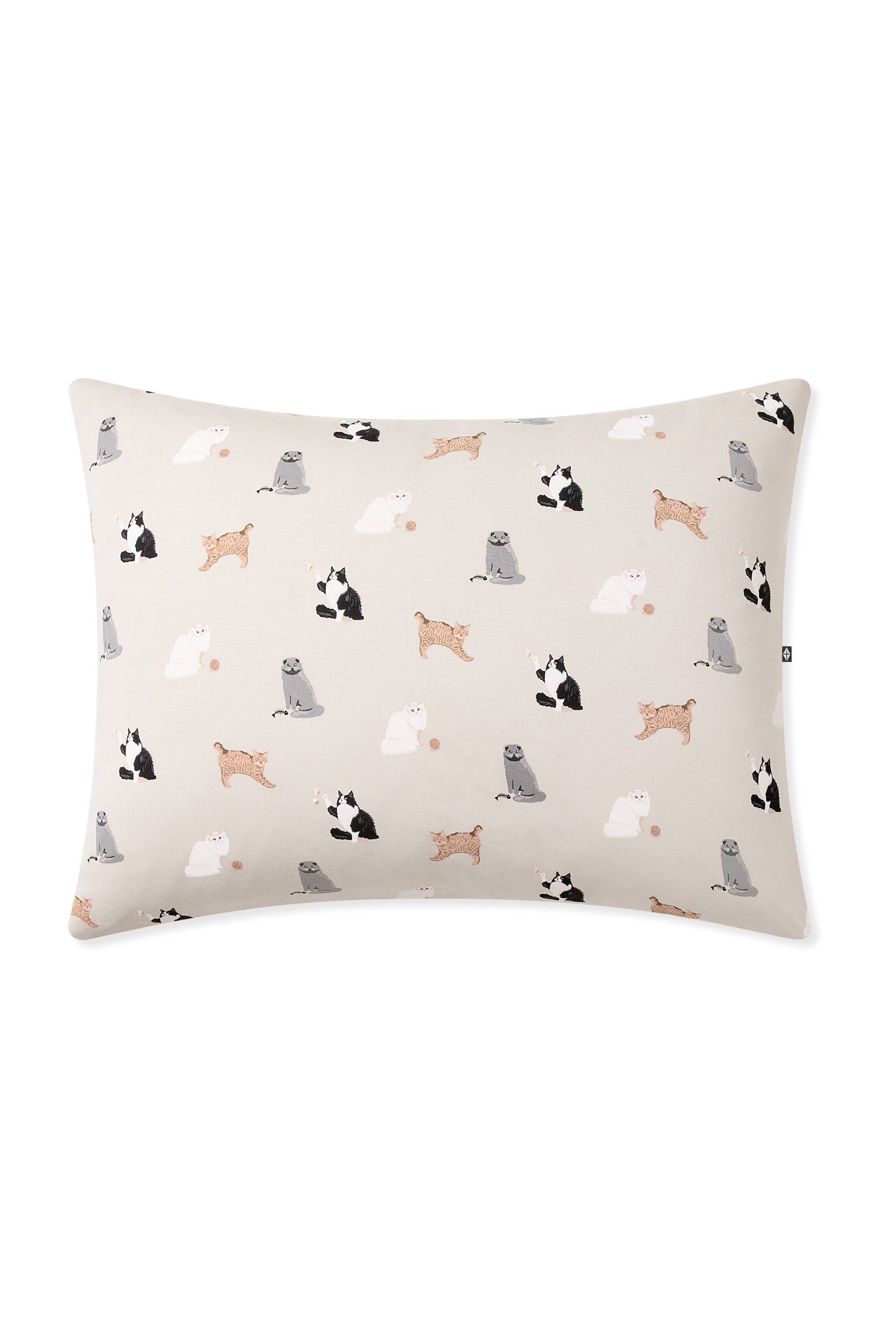 Front of the Toddler Pillowcase in Fluffy Cat on a white background