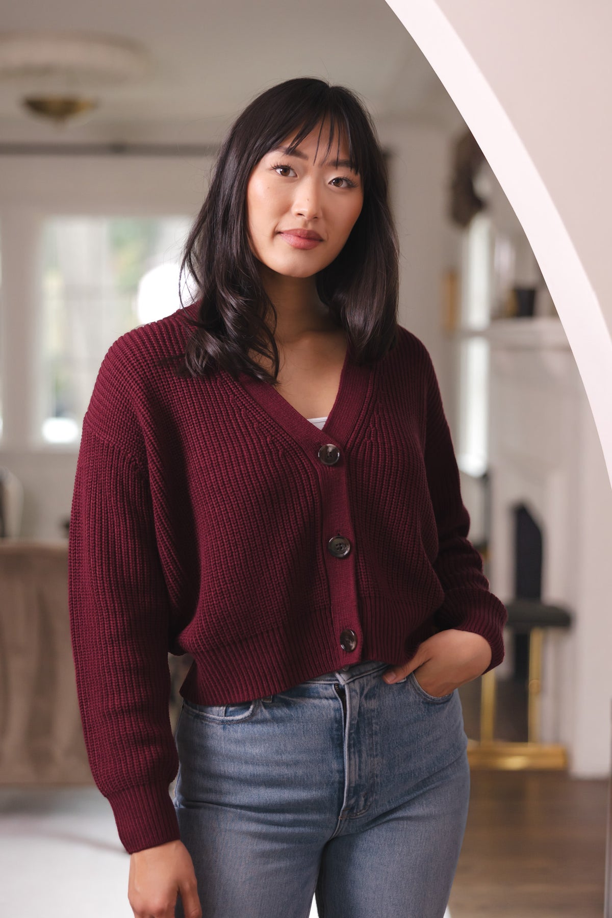 Chunky Knit Women's Cropped Cardigan in Burgundy