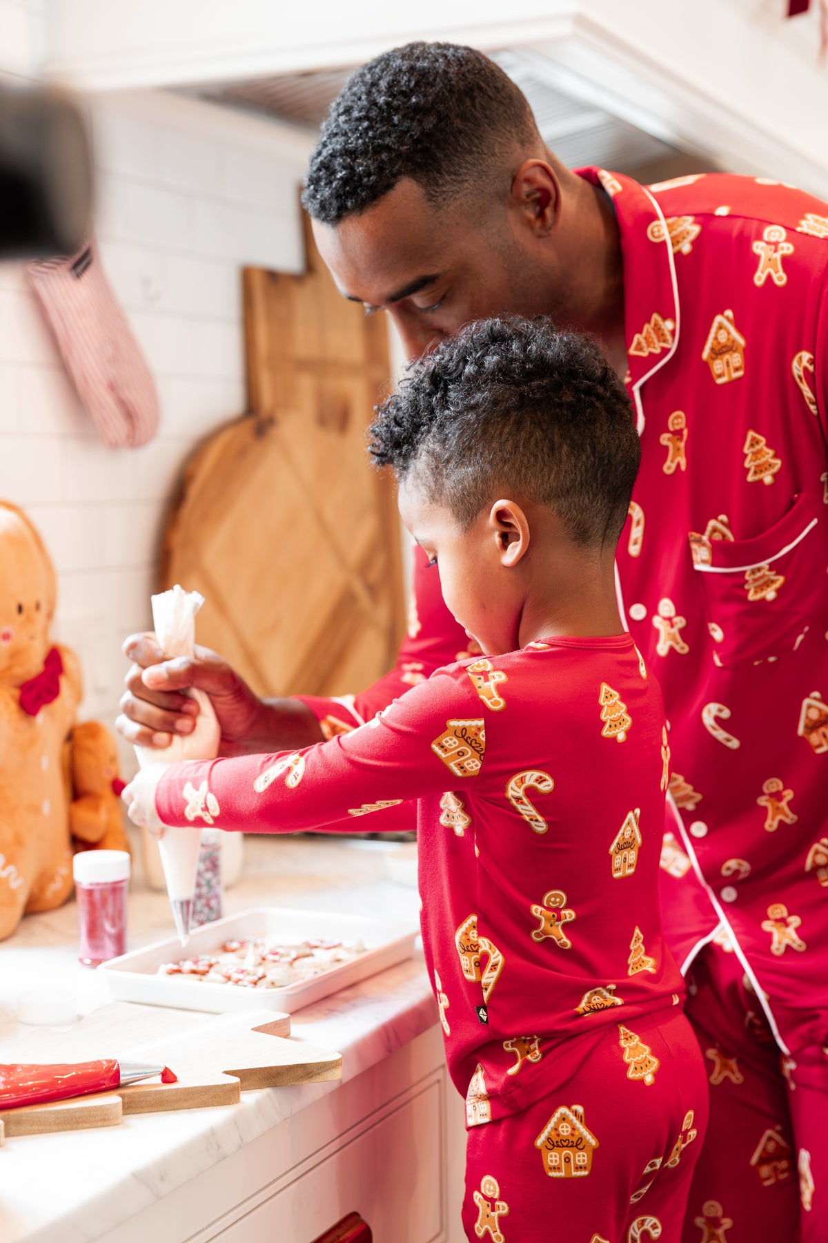 Men's Long Sleeve Pajama Set in Gingerbread