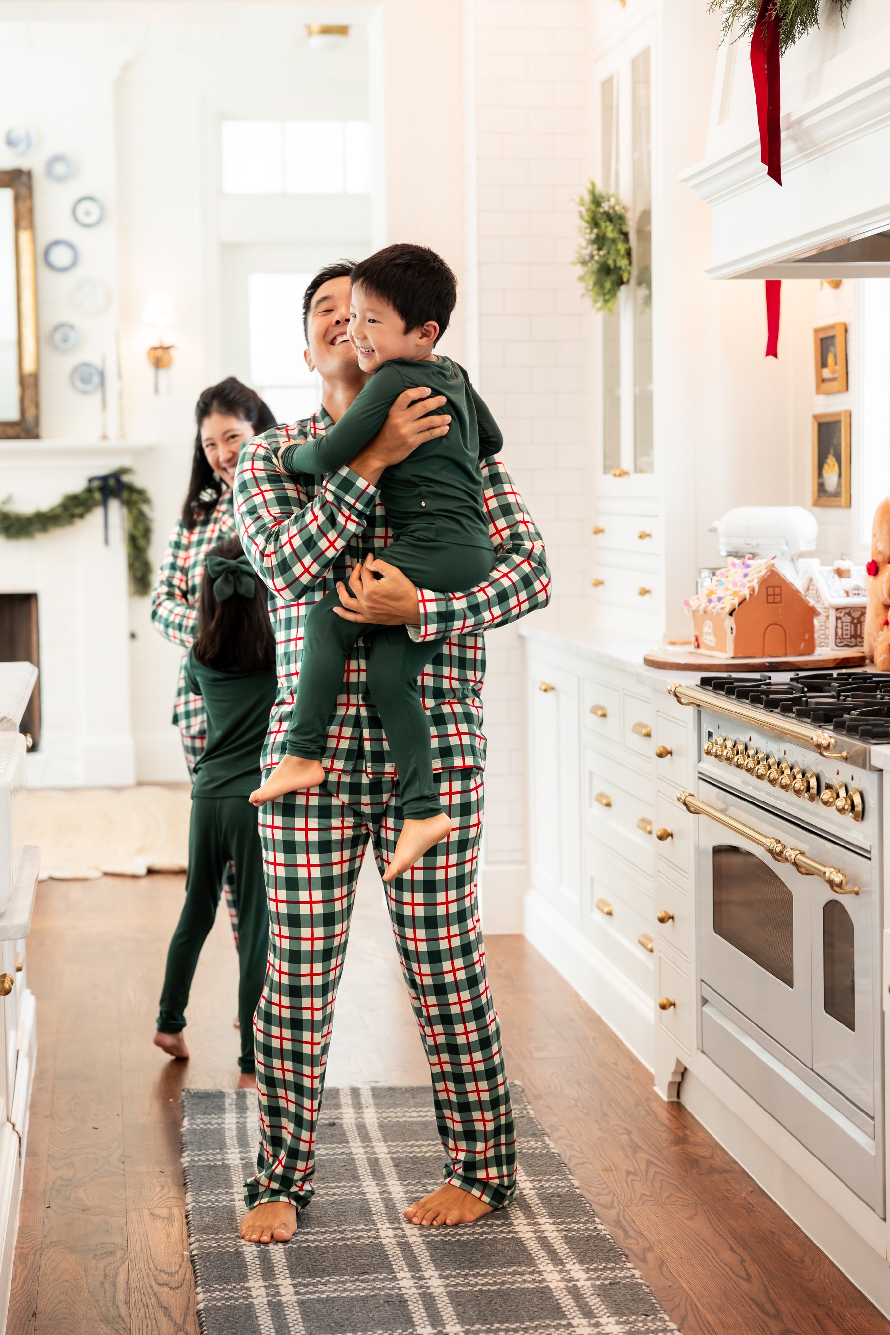 Men's Long Sleeve Pajama Set in Holiday Plaid