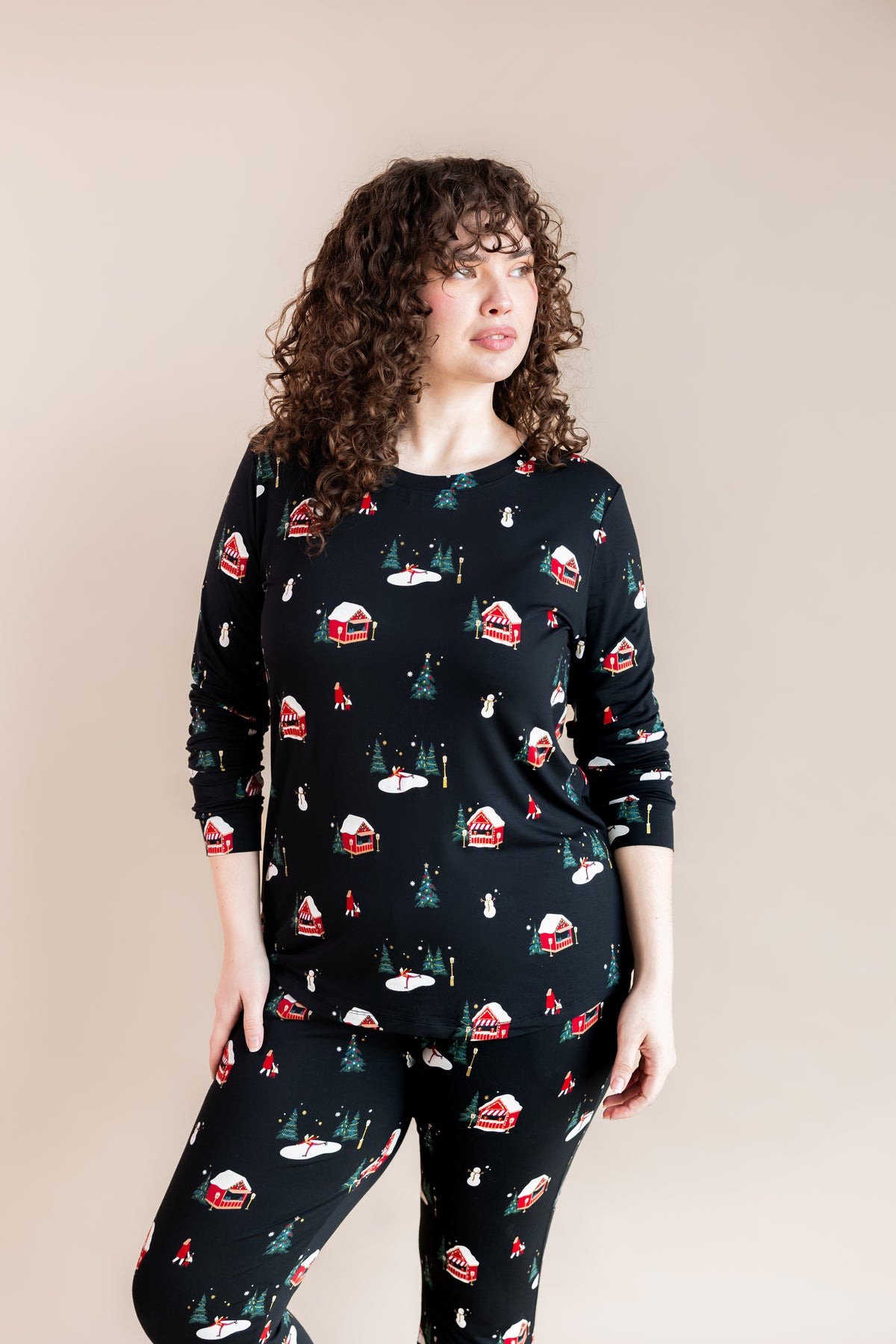 Women's Jogger Pajama Set in Winter Wonderland