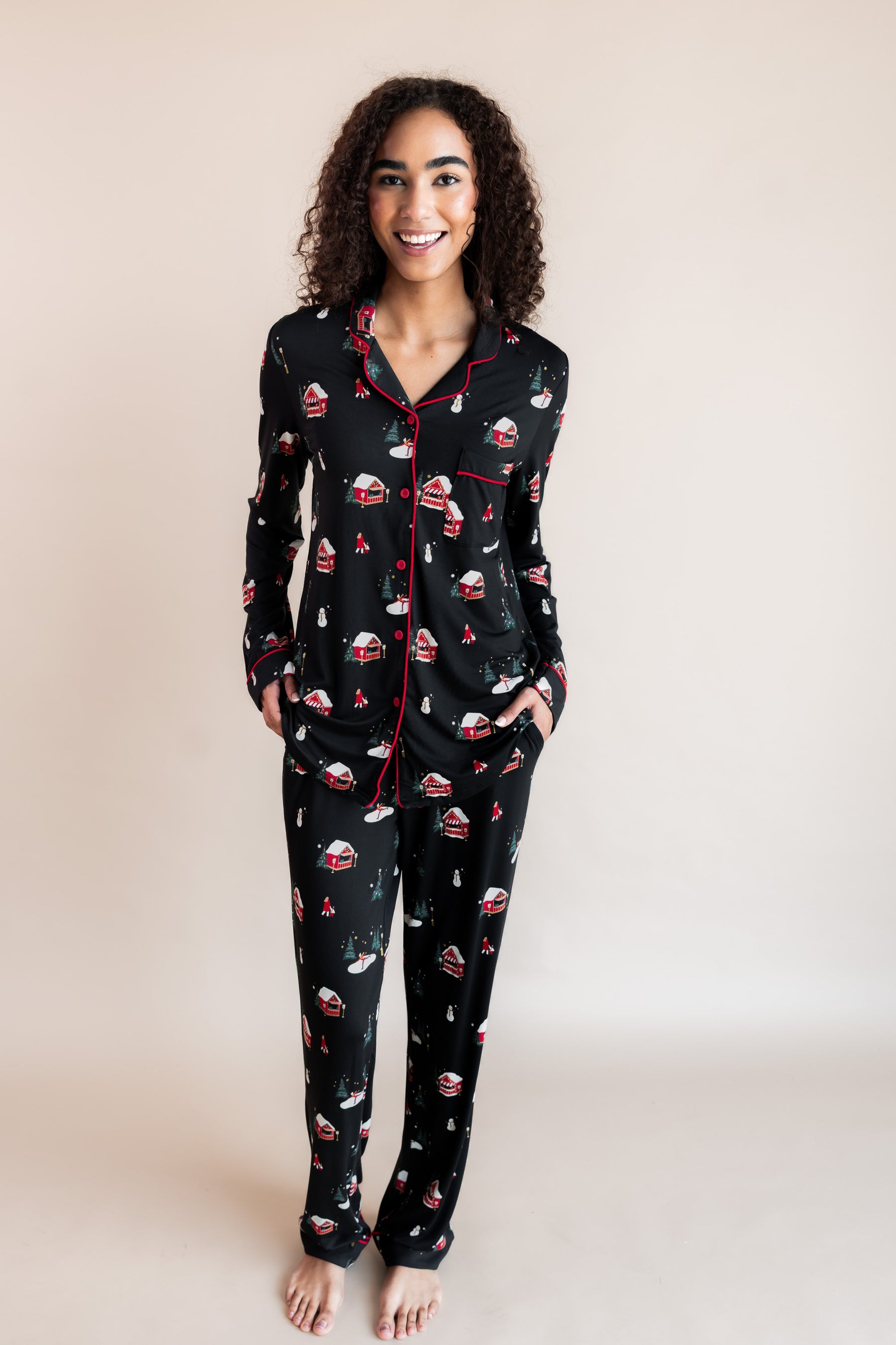 Long-Sleeved Women's Pajama Set in Winter Wonderland