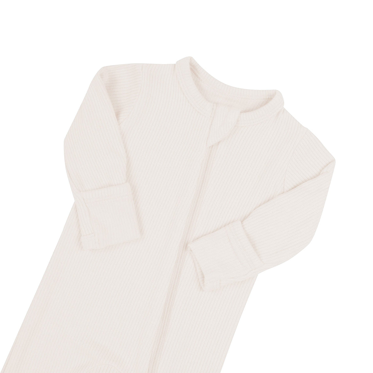 Zipper garage on Kyte Baby Ribbed Zippered Footie in  Oat