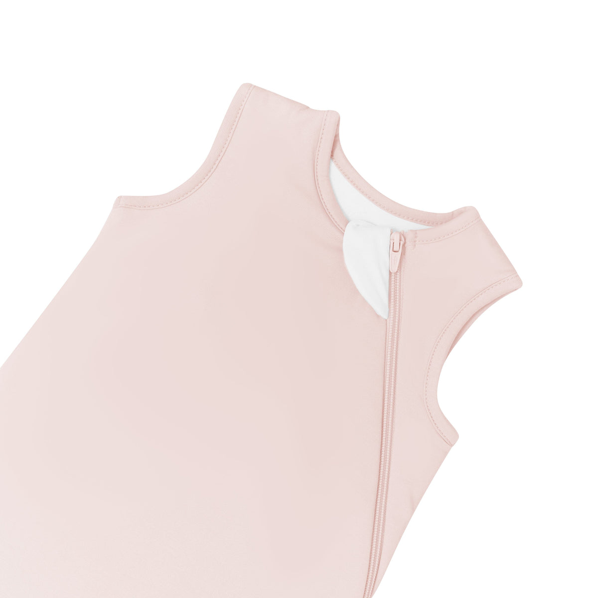 Zipper garage on Kyte Baby Sleep Bag in Blush 1.0