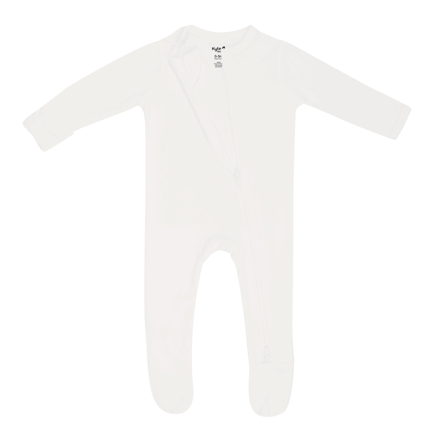 Double zipper on Kyte Baby Zippered Footie in Cloud White