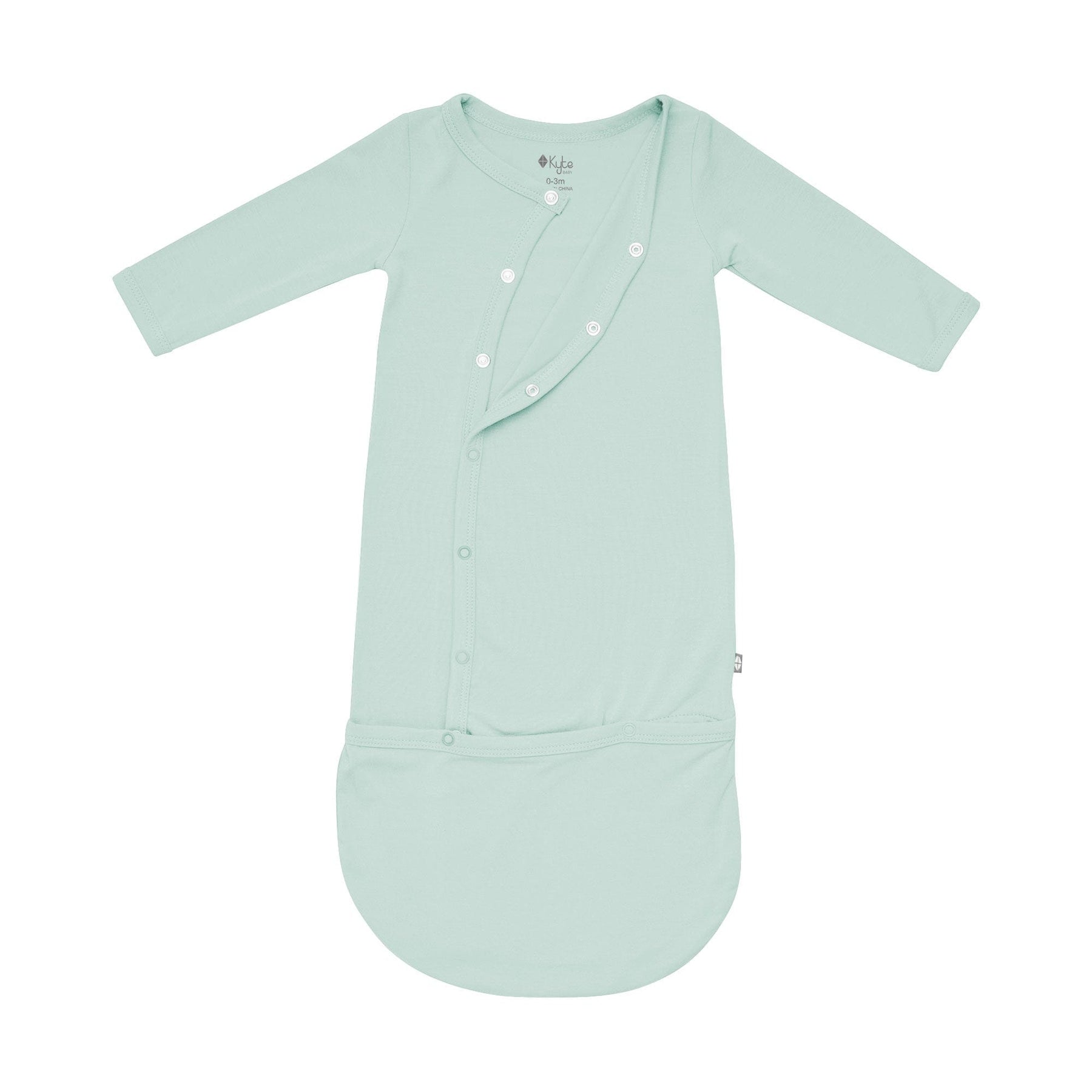 Partially unsnapped  Kyte Baby Snap Bundler in Sage