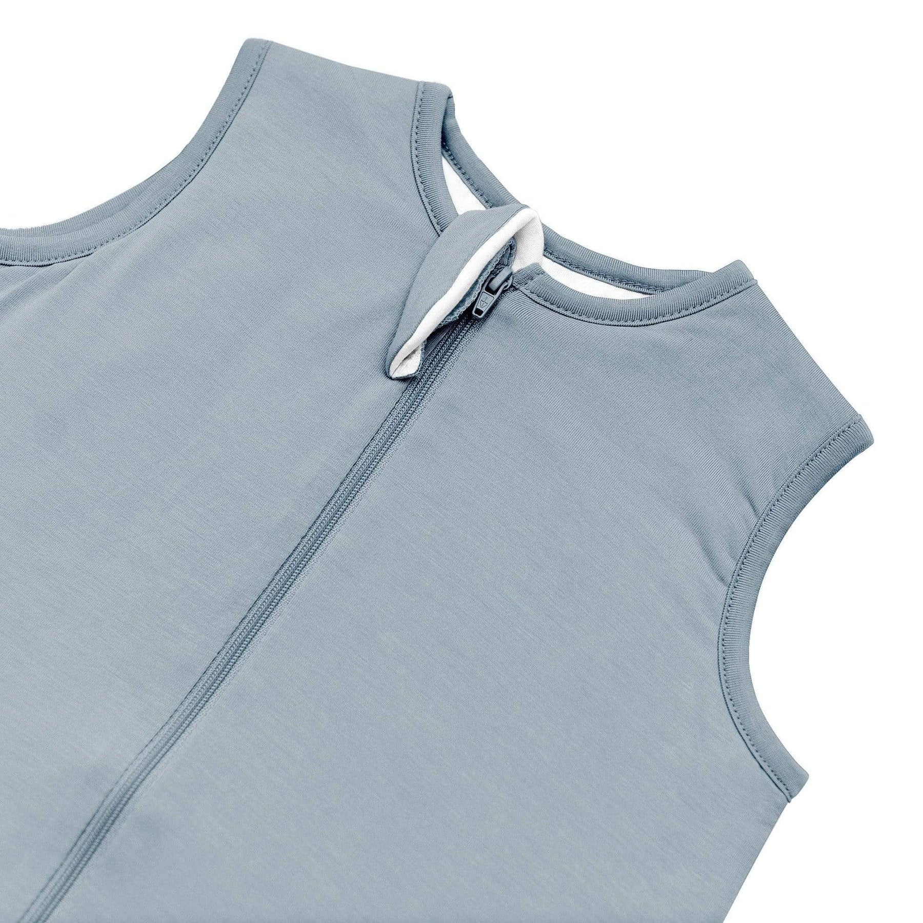 Close up of zipper garage on Kyte Baby Sleep Bag Walker in Fog 1.0
